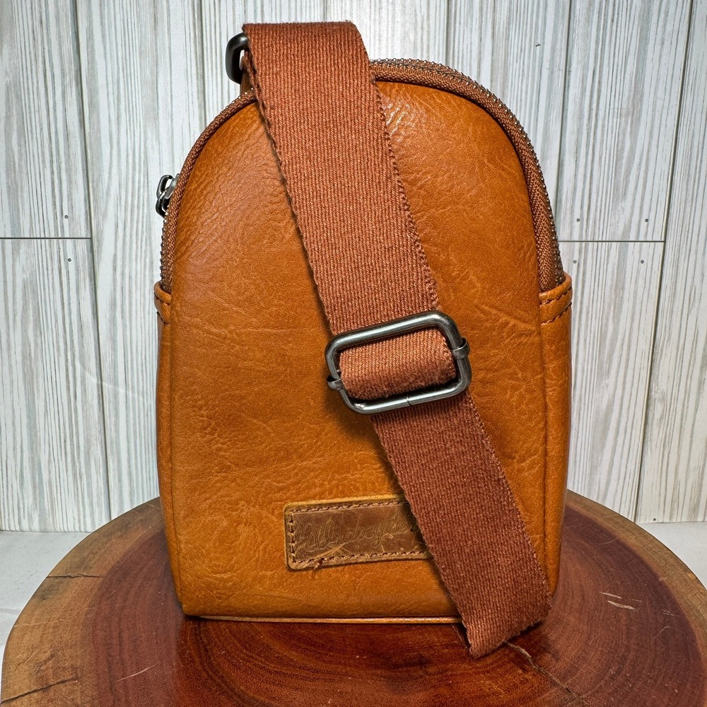Wrangler Cognac Faux Leather Crossbody Sling‎ Bag Western Small Travel Purse